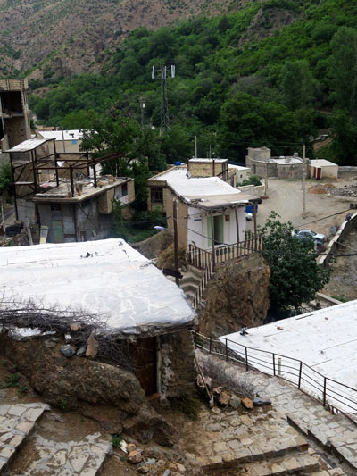 کشف جادوی معماری پلکانی و طبیعت مرزی در اوشتبین