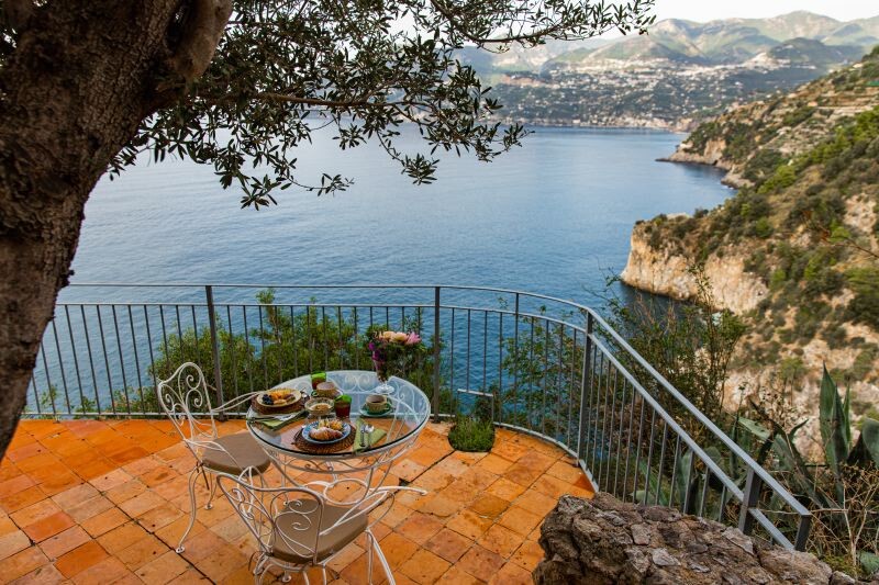 Amalfi Maiori Seaside Villas - A Luxury Retreat on the Amalfi Coast