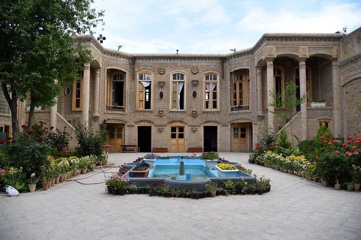 افشای رمزهای معماری منحصر به فرد حمام تاریخی درگزین