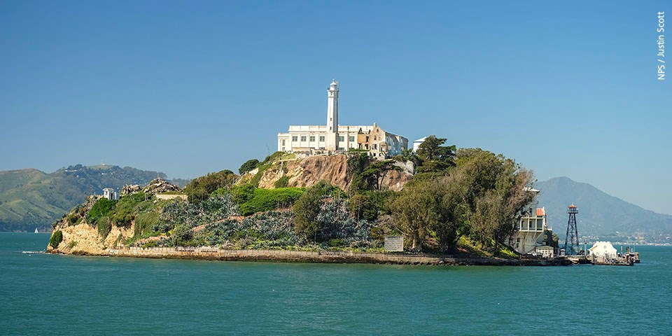 Alcatraz Island California: Discover the Historic Prison and Scenic Views