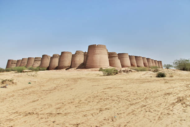 Derawar Fort in Punjab Province: Historic Fortress and Architectural Heritage