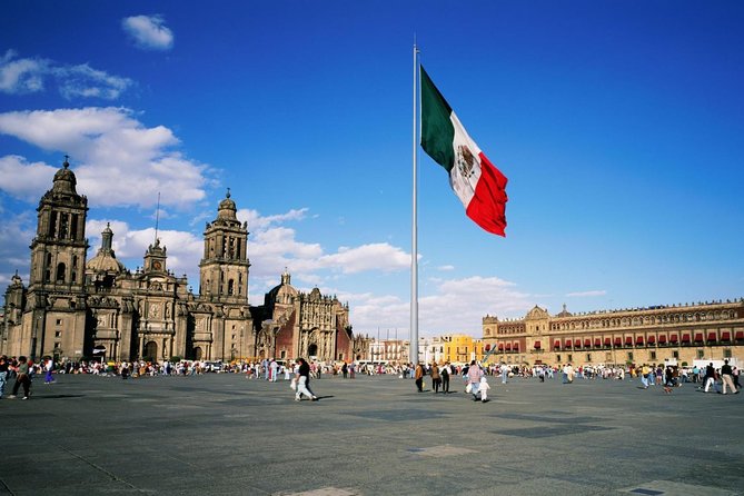 Explore Mexico City Historic Center and Unveil Timeless Culture and Architecture