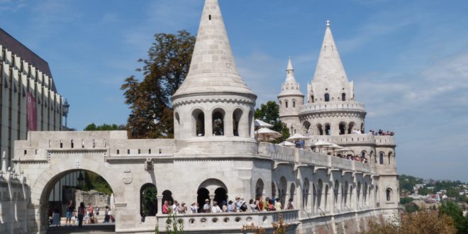 Fisherman's Bastion Budapest: Iconic Landmark with Stunning Views