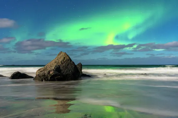 سفری به جادوی نورهای قطبی: کشف Lofoten Islands Arctic Lights در نروژ