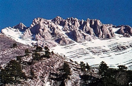 Mount Olympus in Thessaly and Macedonia: Discover Greece's Legendary Mountain