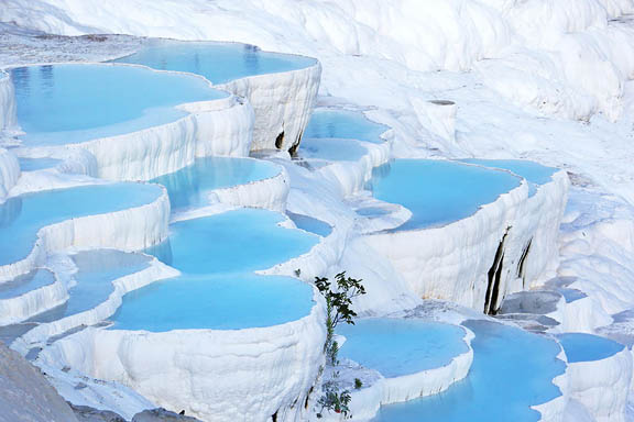 Pamukkale: Natural Wonder in Denizli Province for Unforgettable Travel