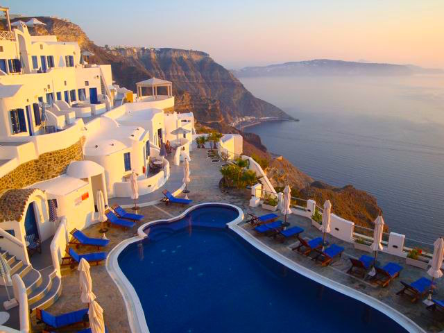 Santorini Caldera: The Ultimate Guide to Santorini's Iconic Volcano and Crater