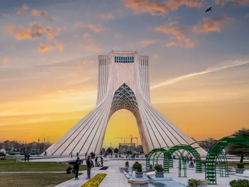 کشف رازهای پنهان مراکز تفریحی اصفهان: راهنمای نوین گردشگری و سرگرمی