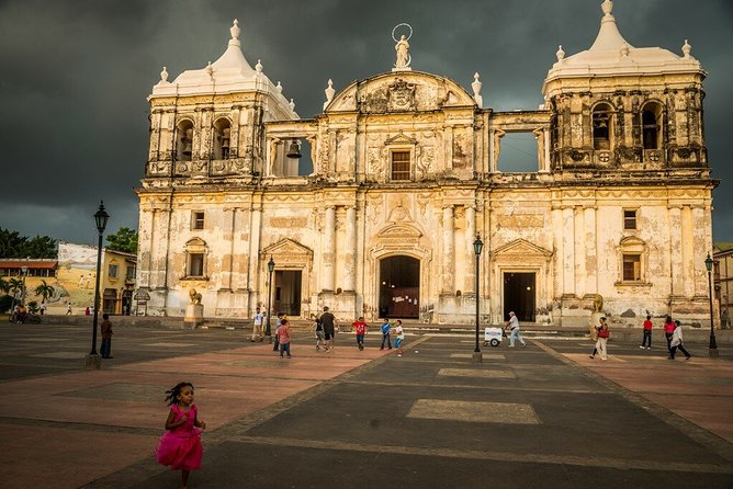 León Cathedral: Iconic Architecture and Cultural Heritage of Nicaragua