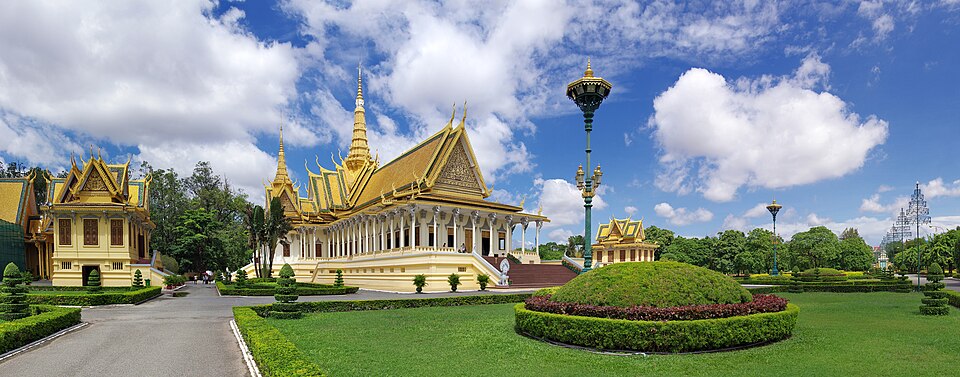 Phnom Penh Royal Palace: Discover Cambodia’s Historic Landmark