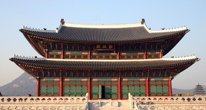 Seoul Gyeongbokgung Palace: Discover the Heart of Korea's History and Culture